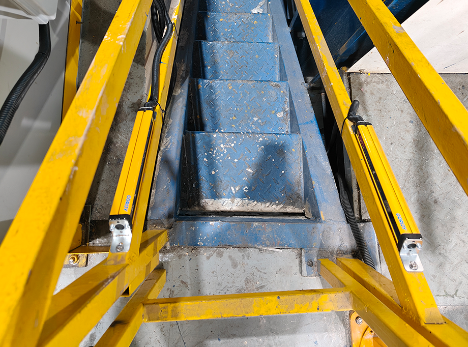 安全光柵原理及接線(xiàn)圖