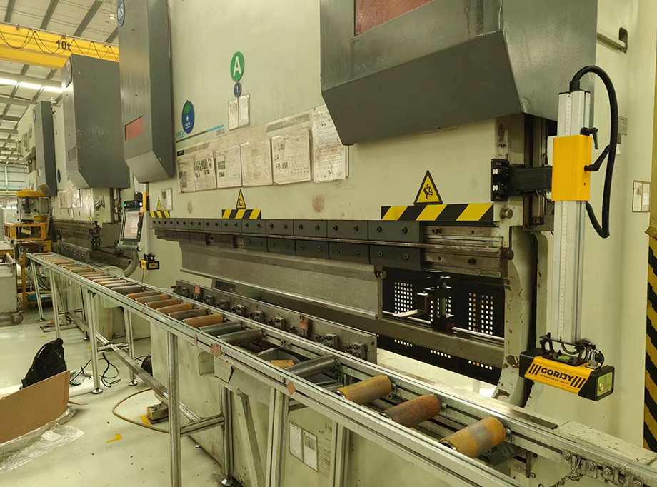 寧波電梯制造業(yè)折彎機(jī)保護(hù)裝置安裝案例