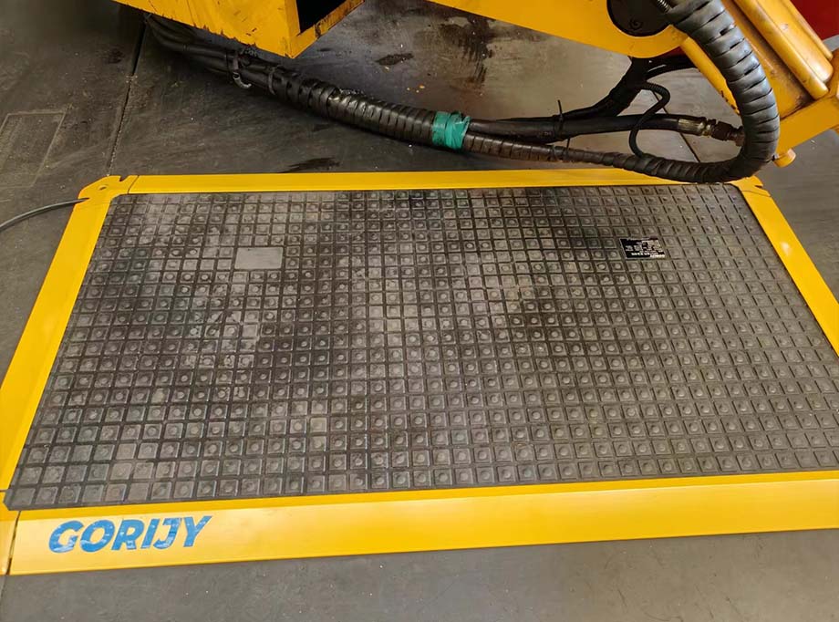 安全地毯批發(fā)價(jià)格與優(yōu)質(zhì)供應(yīng)商推薦